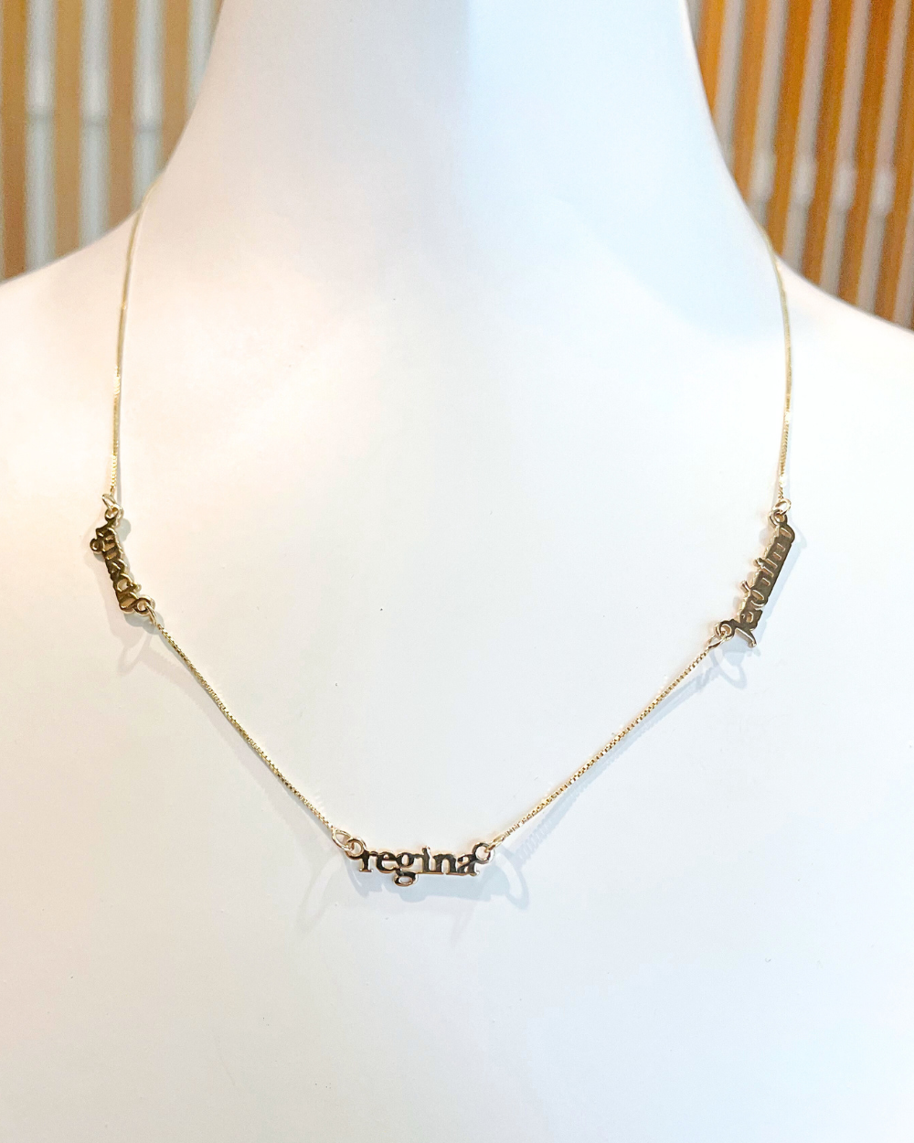 COLLAR 3 NOMBRES ORO 14K VENECIANA