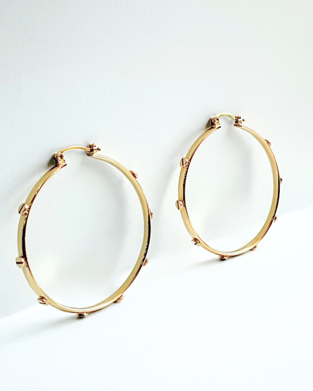 ARRACADAS DE ORO 14K TIPO CARTIER SKU: OR0312