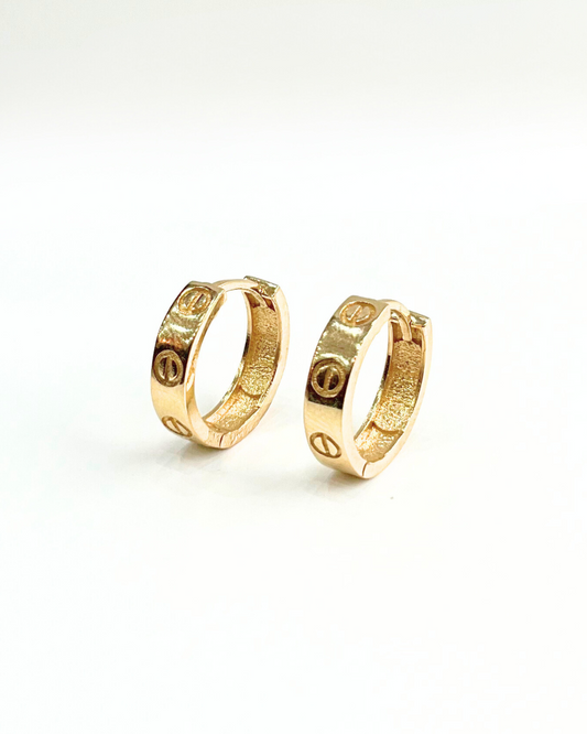 HUGGIES DE ORO 14K ESTILO CARTIER  SKU: OR0313