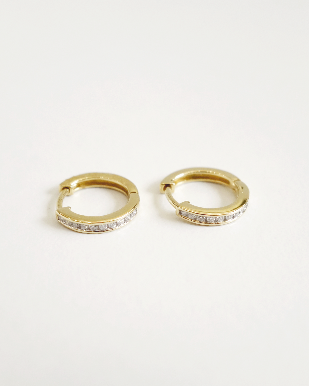 Arracadas de Oro amarillo 14K con Diamantes SKU: OR0527