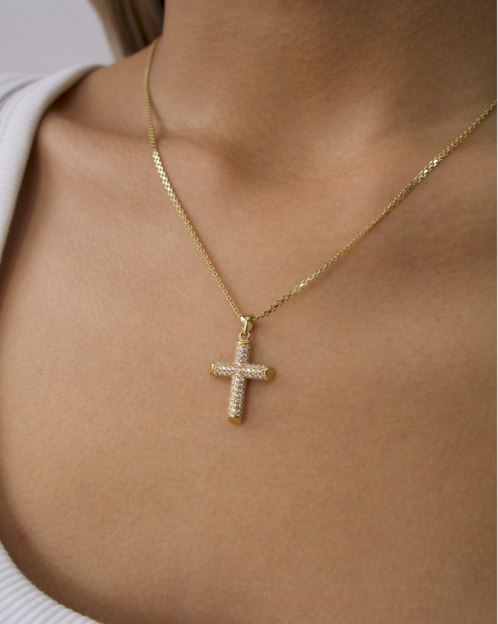 DIJE DE CRUZ 3D CON CIRCONIAS DE ORO 14 K