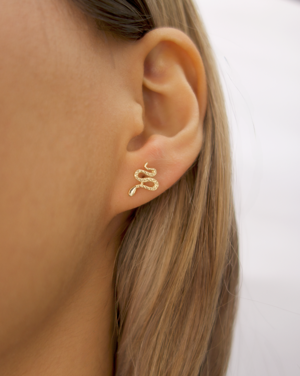 ARETES SERPIENTES DE ORO 14K SKU: OR0441