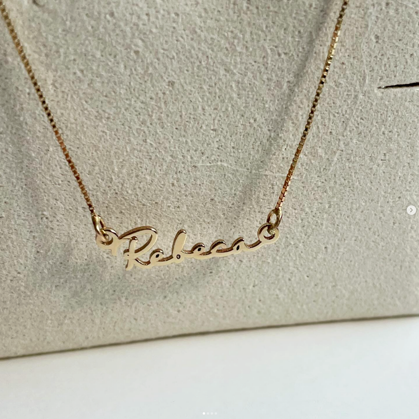 COLLAR 1 NOMBRE VENECIANA  ORO 14K