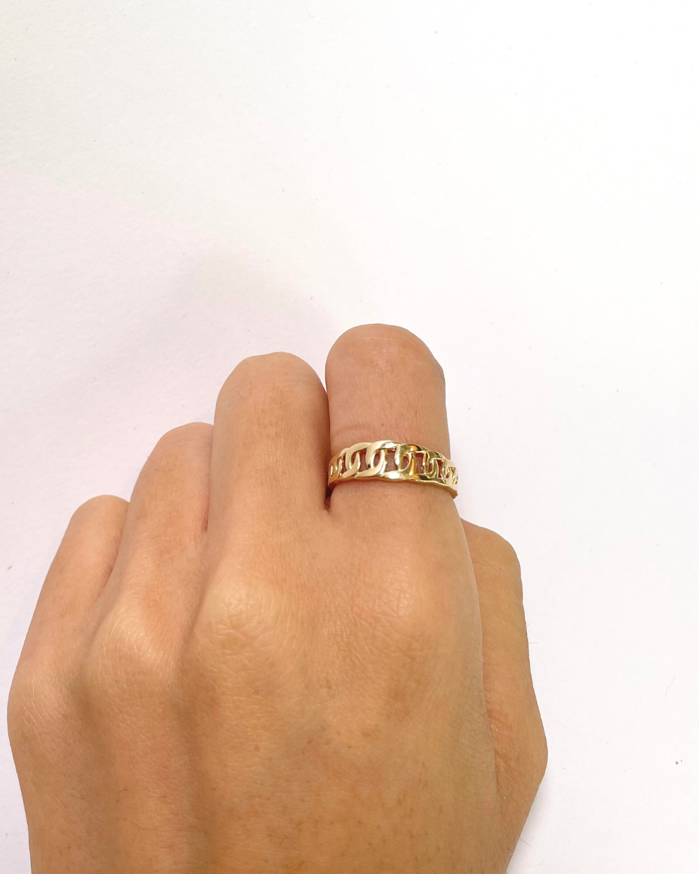 Anullo diseño cadena de oro 14k SKU: ORO114
