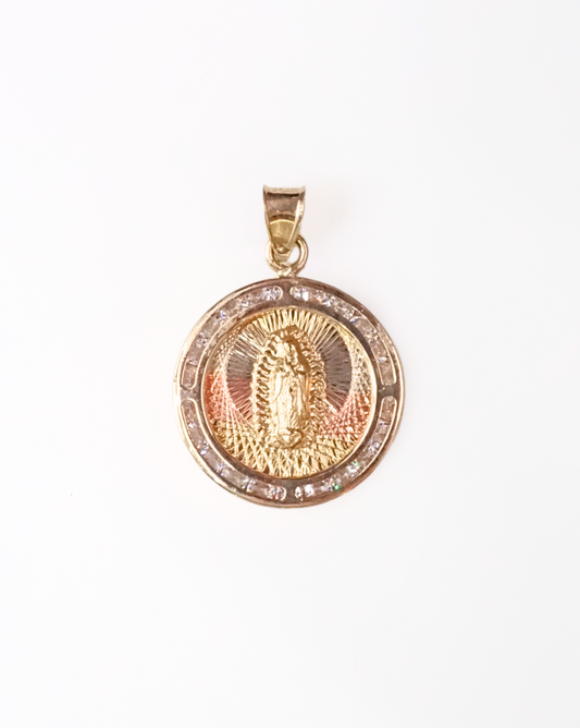 MEDALLA GRANDE DE VIRGEN DE GUADALUPE DE ORO 14K