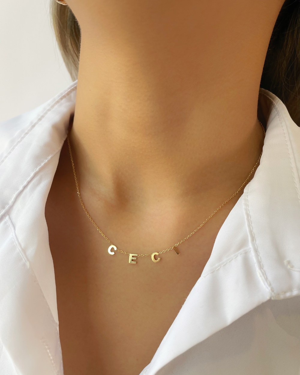 CADENA CON NOMBRE LETRAS COLGANTES DE ORO 14K