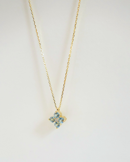 Collar de Oro amarillo 14K con Topacio Azul.  SKU:OR0587