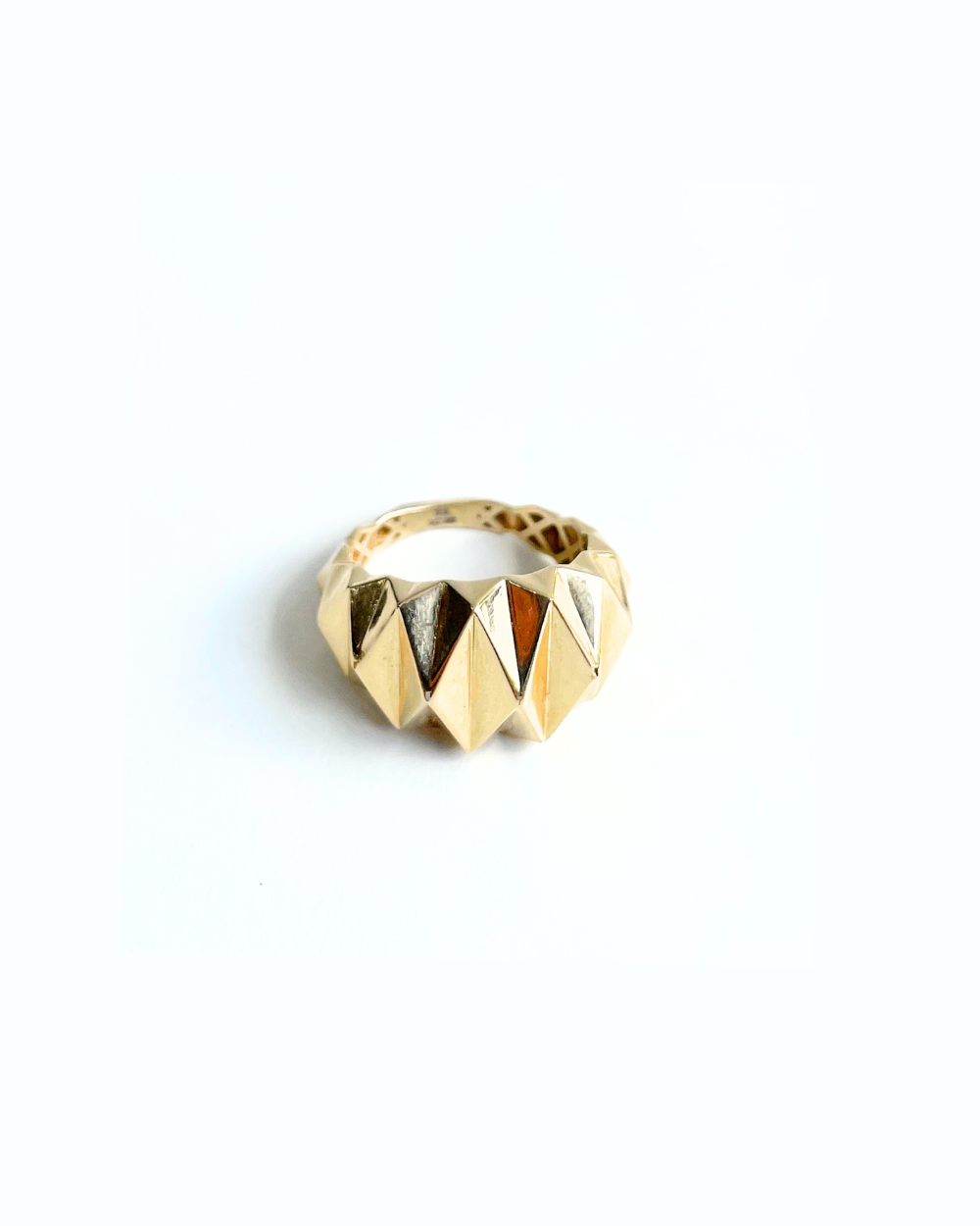 ANILLO ROMBOS JUSTOS 3D ORO 14K   SKU: ORO117