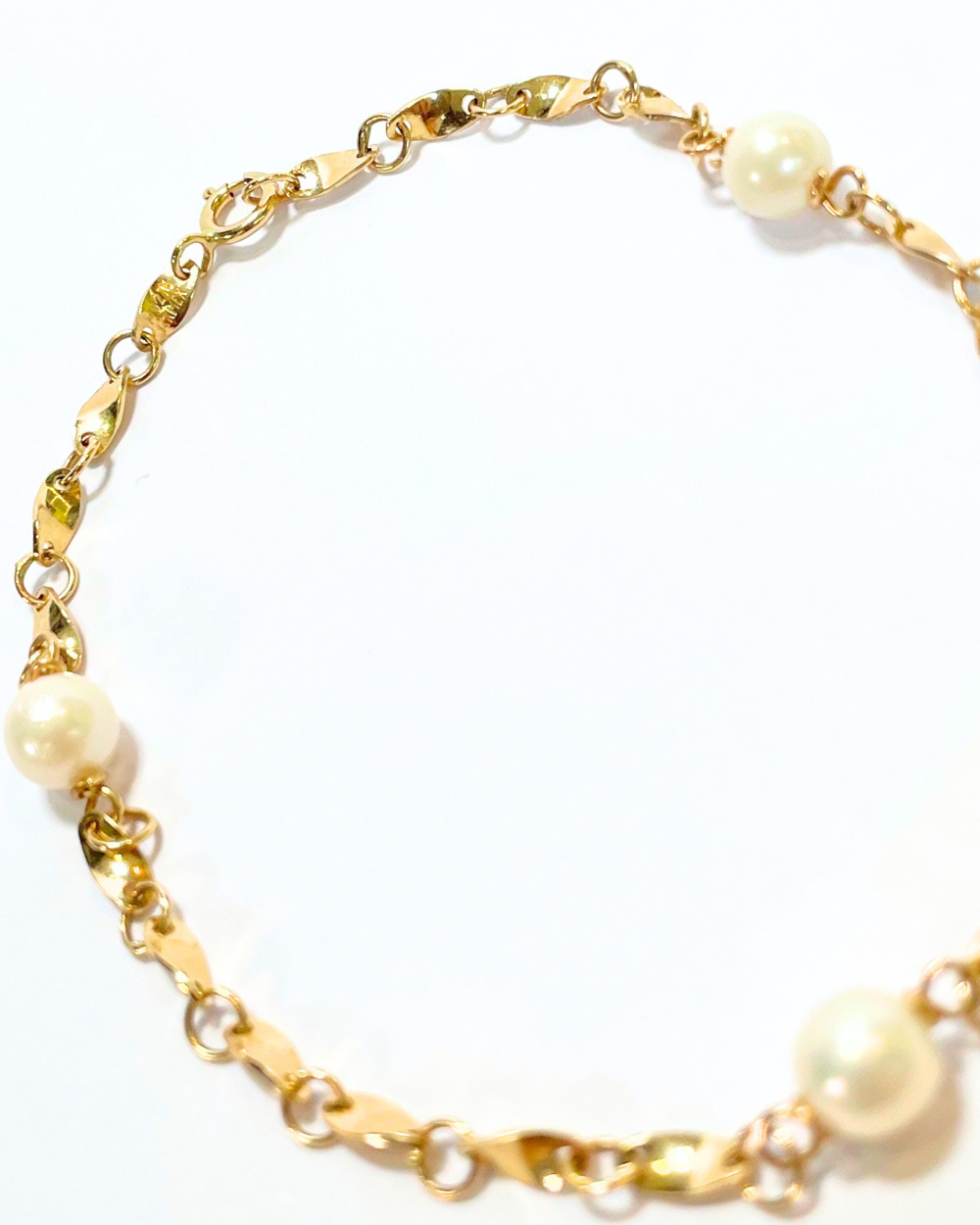 PULSERA CON PERLAS ORO 14K       SKU: ORO64