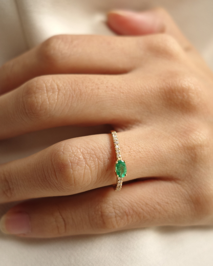 Anillo de Oro 14K con Esmeralda y Diamantes SKU:OR0542