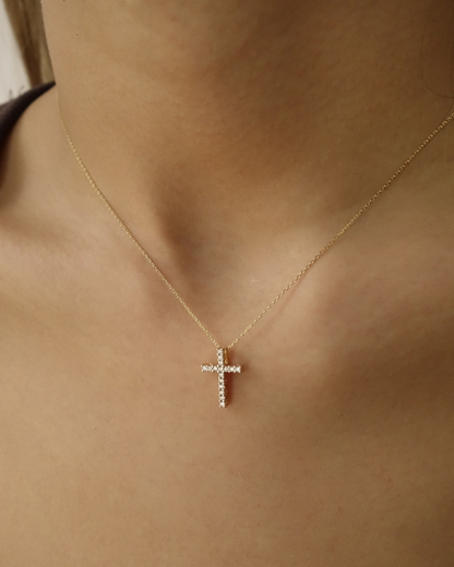Collar Cruz con Diamantes en Oro 14K SKU:OR0553