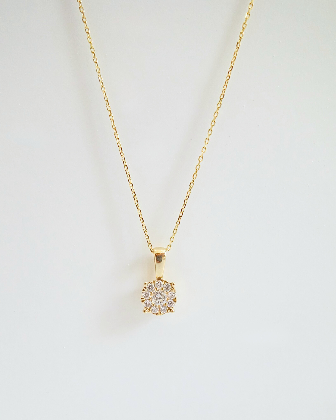 Collar de Oro amarillo 14k con Diamantes SKU: OR0559