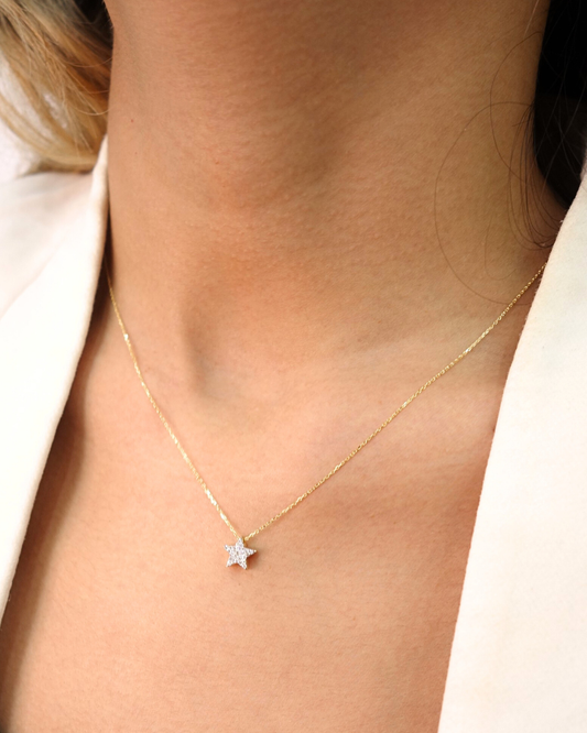 Collar Estrella de Oro 14K con Diamantes  SKU: OR0576