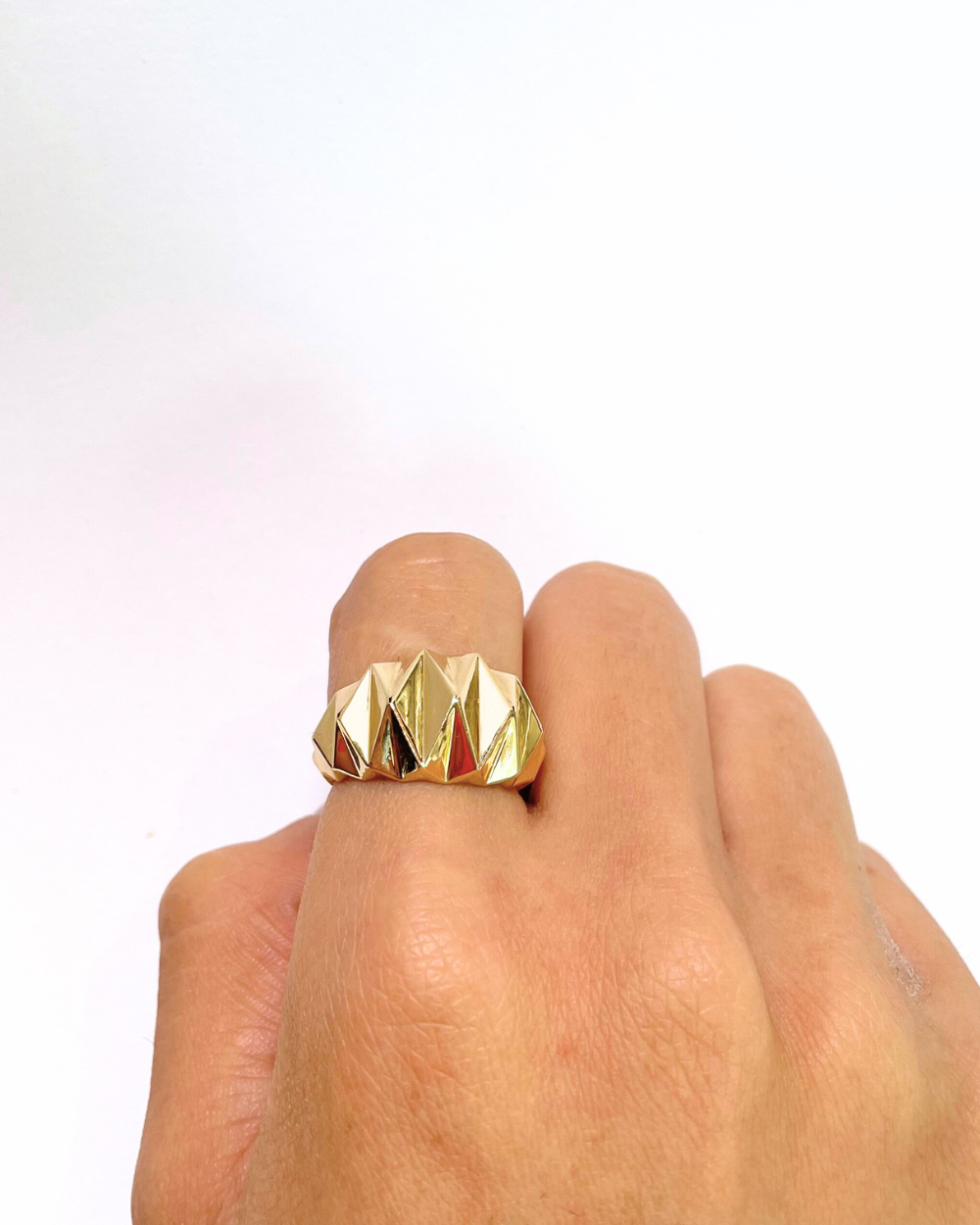 Anillo rombos 3D oro 14k  SKU: ORO117