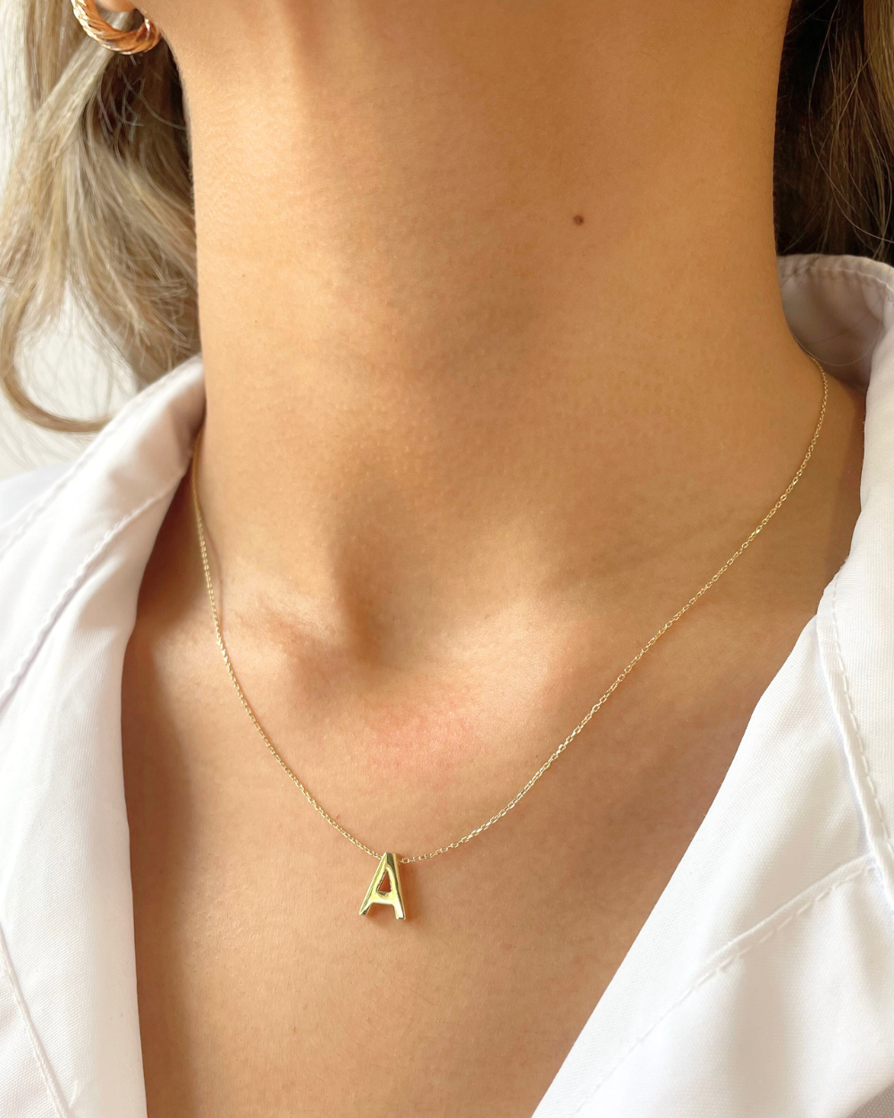 Cadena inicial  "A" de oro 14k    SKU:ORO223