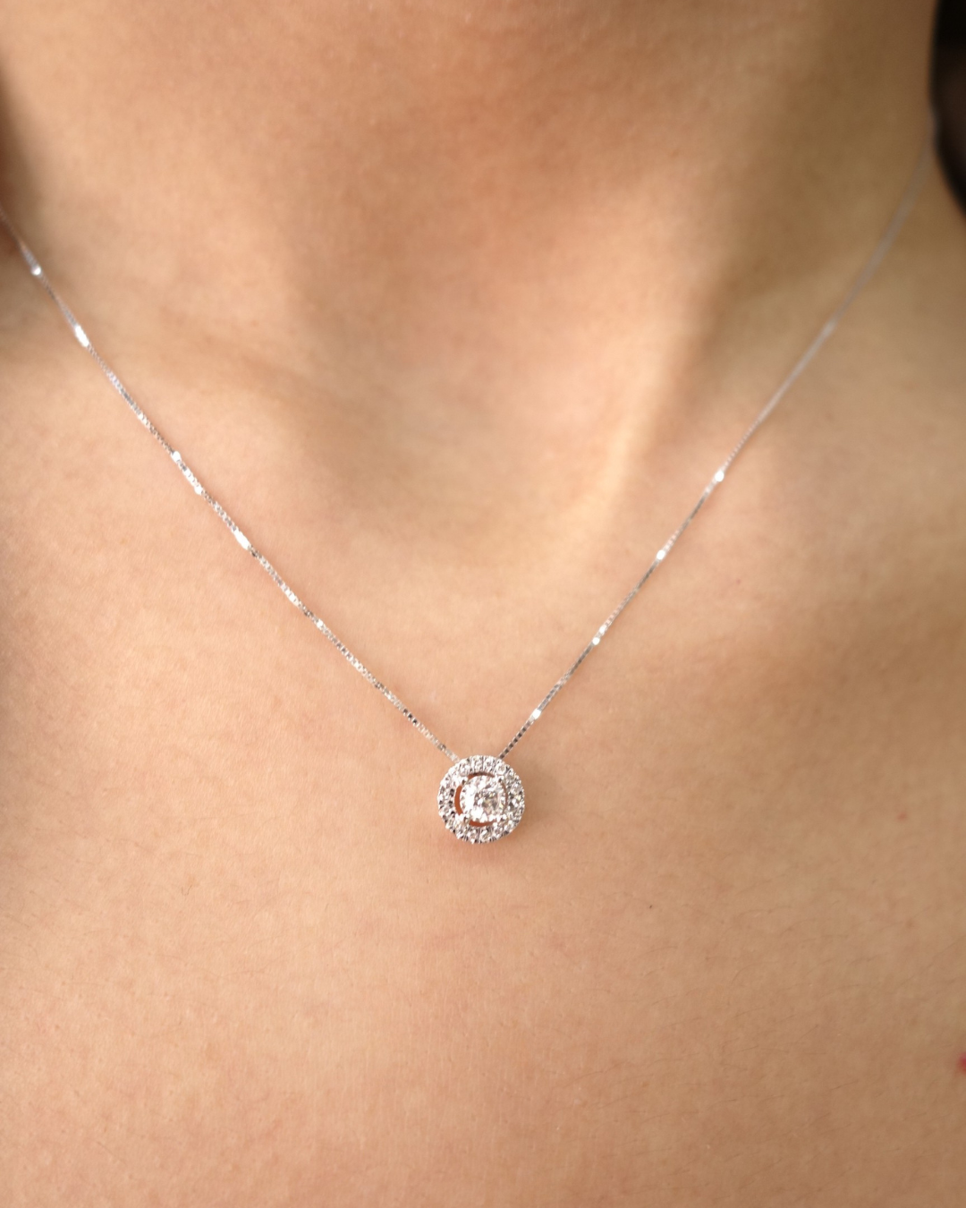 Collar de Oro blanco 14k con Diamantes SKU:OR0529