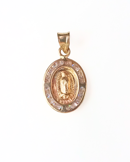 MEDALLA VIRGEN DE GUADALUPE OVALADA CHICA DE ORO 14K